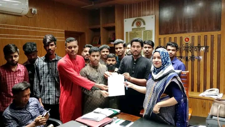 চীন-বাংলাদেশ মৈত্রী হাসপাতাল প্রতিষ্ঠায় গর্বের বাকেরগঞ্জের পক্ষ থেকে স্মারকলিপি প্রদান
