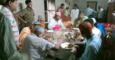 বিএনপি নেতা চমকের বাড়িতে ভোজন, আওয়ামী লীগের নাম জুড়ে দিয়ে চালানো হচ্ছে পরিকল্পিত গুজব