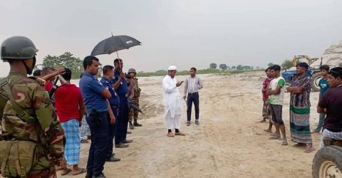 গফরগাঁওয়ে ব্রহ্মপুত্র নদের অবৈধ বালি বিক্রি: মোবাইল কোর্টে ৩ মাসের কারাদণ্ড ও ৫০ হাজার টাকা জরিমানা