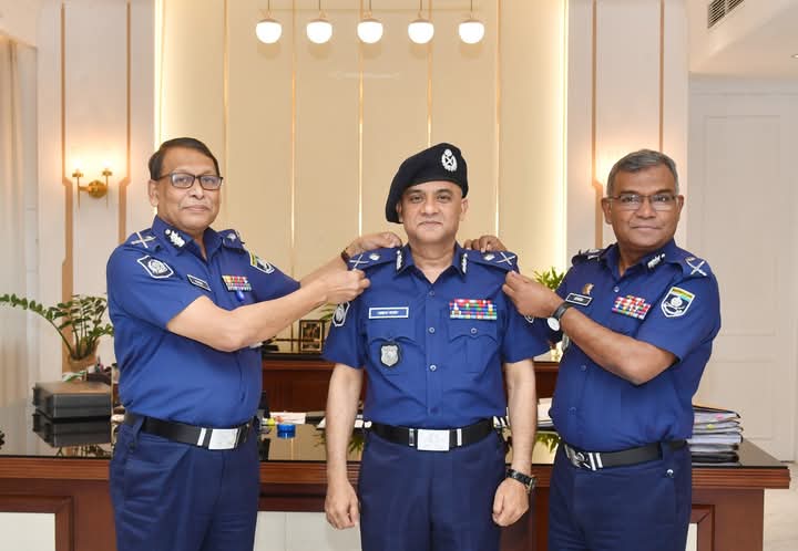 গফরগাঁওয়ের গর্ব মোস্তফা কামাল: পুলিশের অতিরিক্ত আইজিপি পদে পদোন্নতি