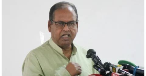 ৮৪ বছর বয়সে আপনার ছেলেমানুষি মানায় না: প্রধান উপদেষ্টাকে দুদু
