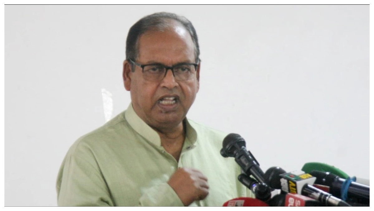 ৮৪ বছর বয়সে আপনার ছেলেমানুষি মানায় না: প্রধান উপদেষ্টাকে দুদু