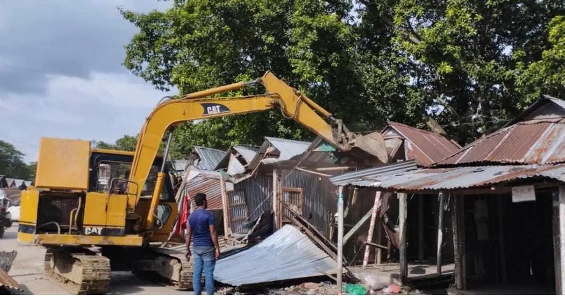 নান্দাইলে অবৈধ ২০৩টি দোকান উচ্ছেদ, সরকারি ৩.৮ একর জমি উদ্ধার