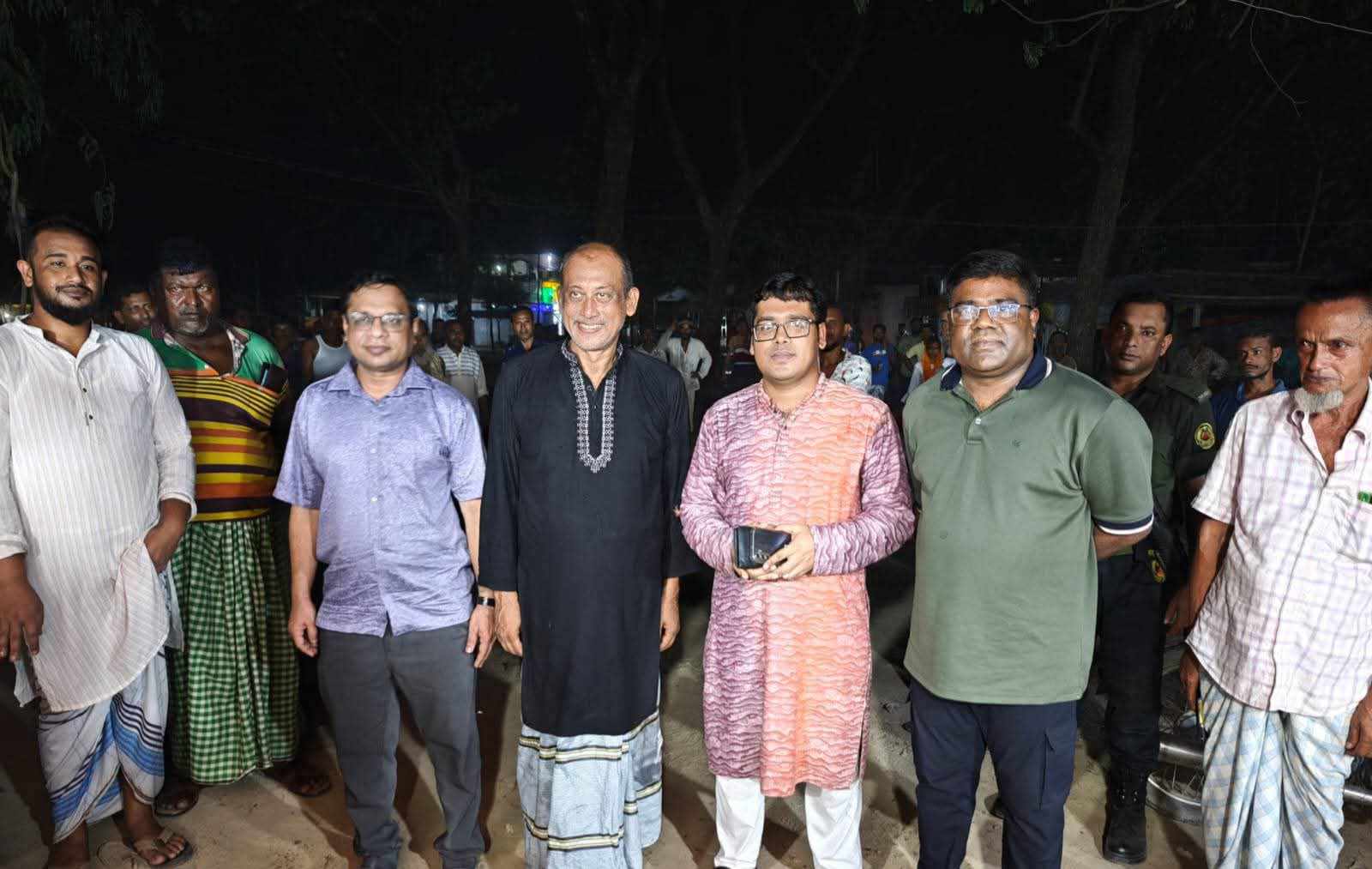 গফরগাঁওয়ে পাওয়া অভিনেতা সমু চৌধুরীকে পরিবারের কাছে হস্তান্তর