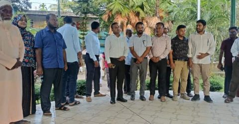নান্দাইল ভূমি অফিস ও কর্মচারীদের পক্ষ থেকে সহকারী কমিশনার ভূমি ফয়জুর রহমানকে বিদায় সংবর্ধনা। 