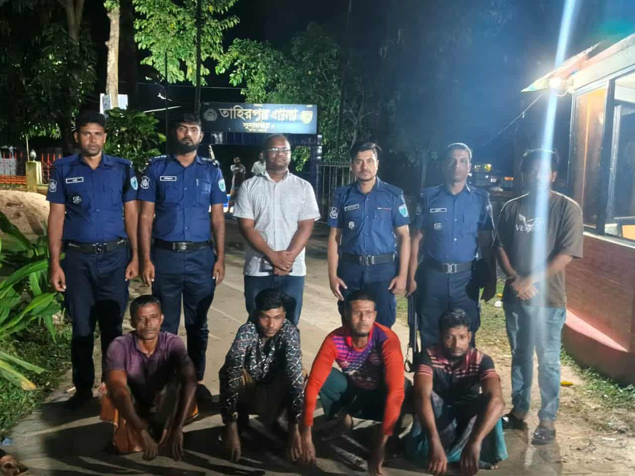 তাহিরপুরে অবৈধ বালু পরিবহনকালে ৪ জনকে কারাদণ্ড