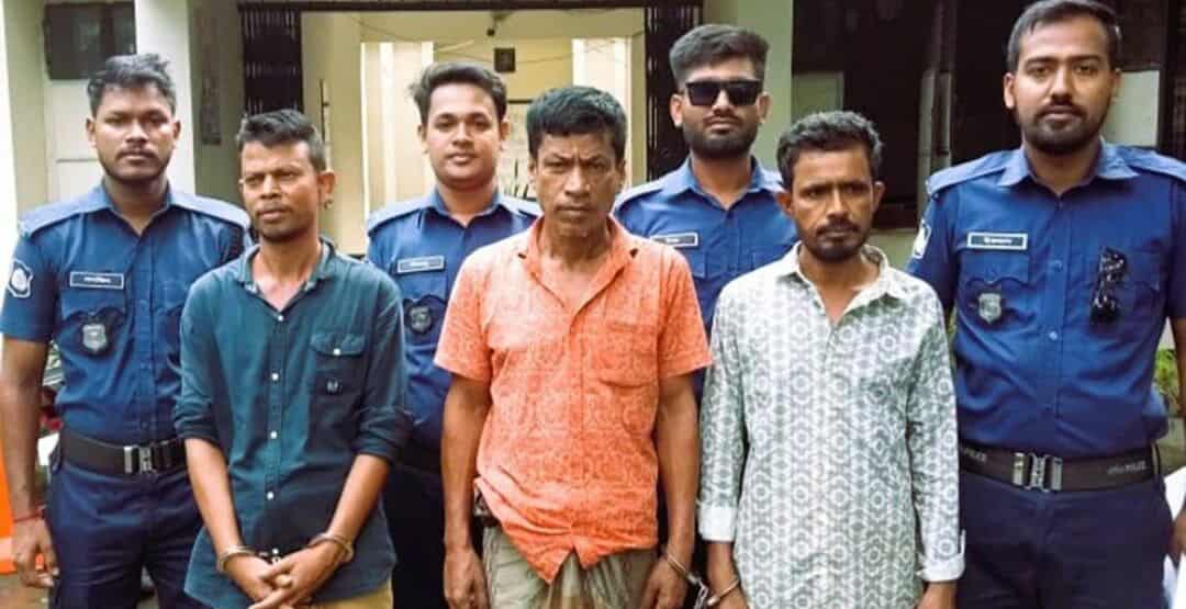 তাহিরপুরে সীমান্ত পর্যটন কেন্দ্রে বিদেশি মদসহ তিন মাদক ব্যবসায়ী গ্রেফতার