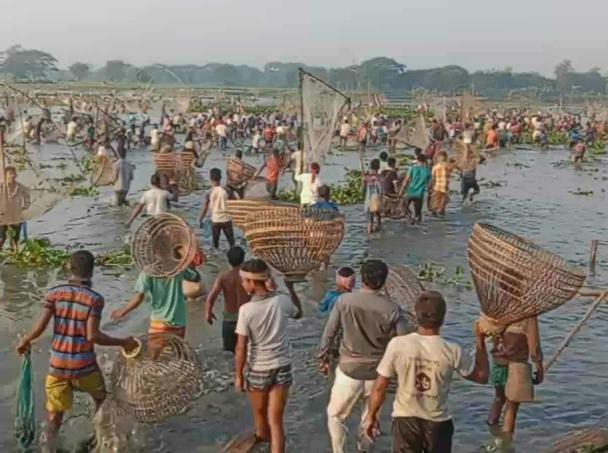নান্দাইলের ঐতিহ্যবাহী বলদা বিলে হাইতি উৎসবঃ হাজারো মানুষের মিলনমেলা।