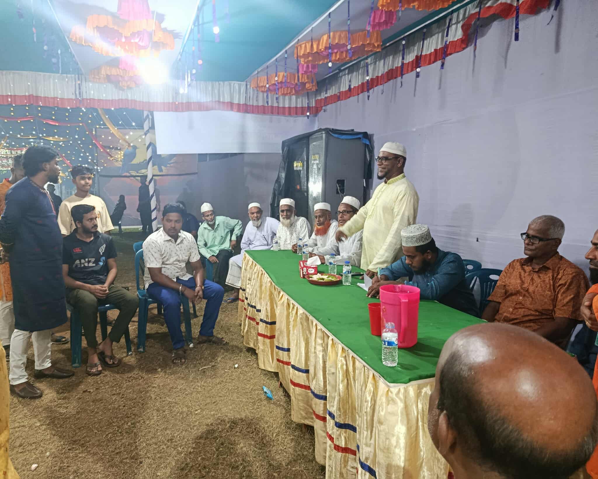 তাহিরপুরে জামায়াতের পূজামণ্ডপ পরিদর্শন