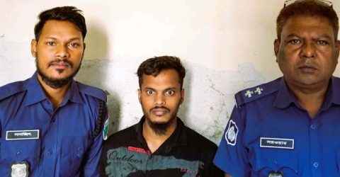 তাহিরপুর সীমান্তের পেশাদার ইয়াবা কারবারি গ্রেফতার