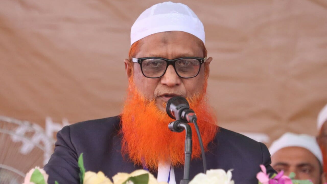 ধর্মীয় অনুভূতিতে আঘাত দিয়ে দেশের অস্থিরতা তৈরীর অপচেষ্টা চলছে:অধ্যক্ষ ইউনুস আহমেদ সাহেব 