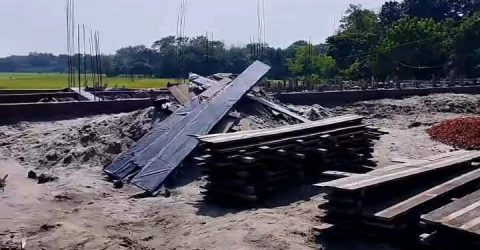 নান্দাইলে সওজের জায়গা দখল করে মার্কেট নির্মাণের অভিযোগ আতাউরের বিরুদ্ধে।