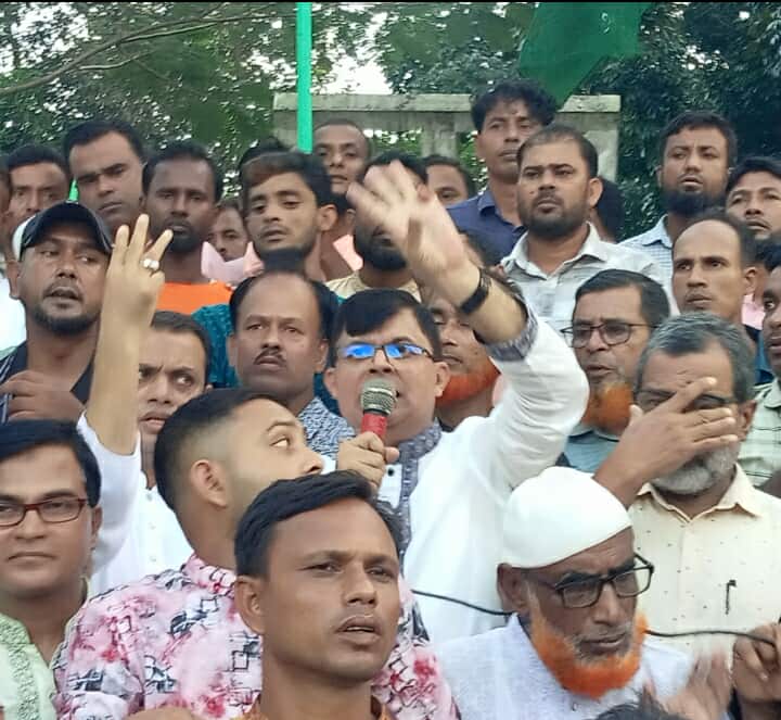 নান্দাইলে বিপ্লব ও সংহতি দিবসে মনোনয়ন বঞ্চিত চার প্রার্থী এক মঞ্চে। 