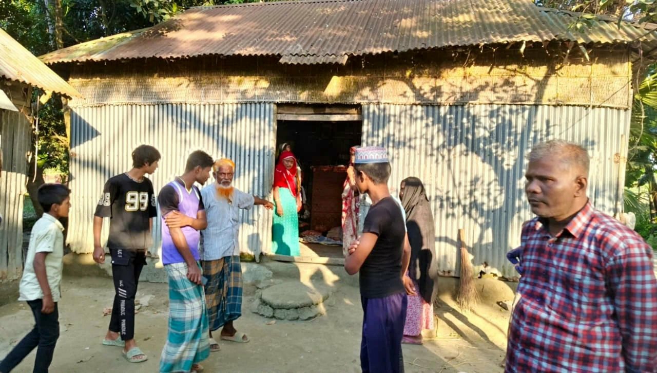 ঈশ্বরগঞ্জে মৃত্যুশয্যায় বড় ভাইকে দেখতে এসে হামলার শিকার