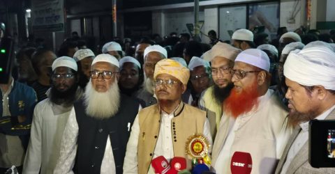 ওসমান হাদিকে দেখতে হাসপাতালে ইসলামী আন্দোলন বাংলাদেশ-এর নেতৃবৃন্দ।