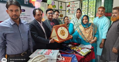 নান্দাইলে গইছখালী সরকারি প্রাথমিক বিদ্যালয়ের প্রধান শিক্ষক বাবু সুজন কুমার রায়ের আবেগঘন বিদায় সংবর্ধনা