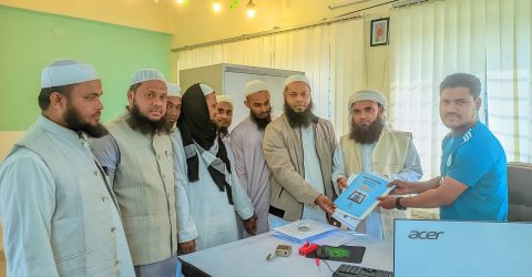 চট্টগ্রাম-১৬ আসনে হাতপাখার মনোনয়ন ফরম নিলেন রুহুল্লাহ তালুকদার 