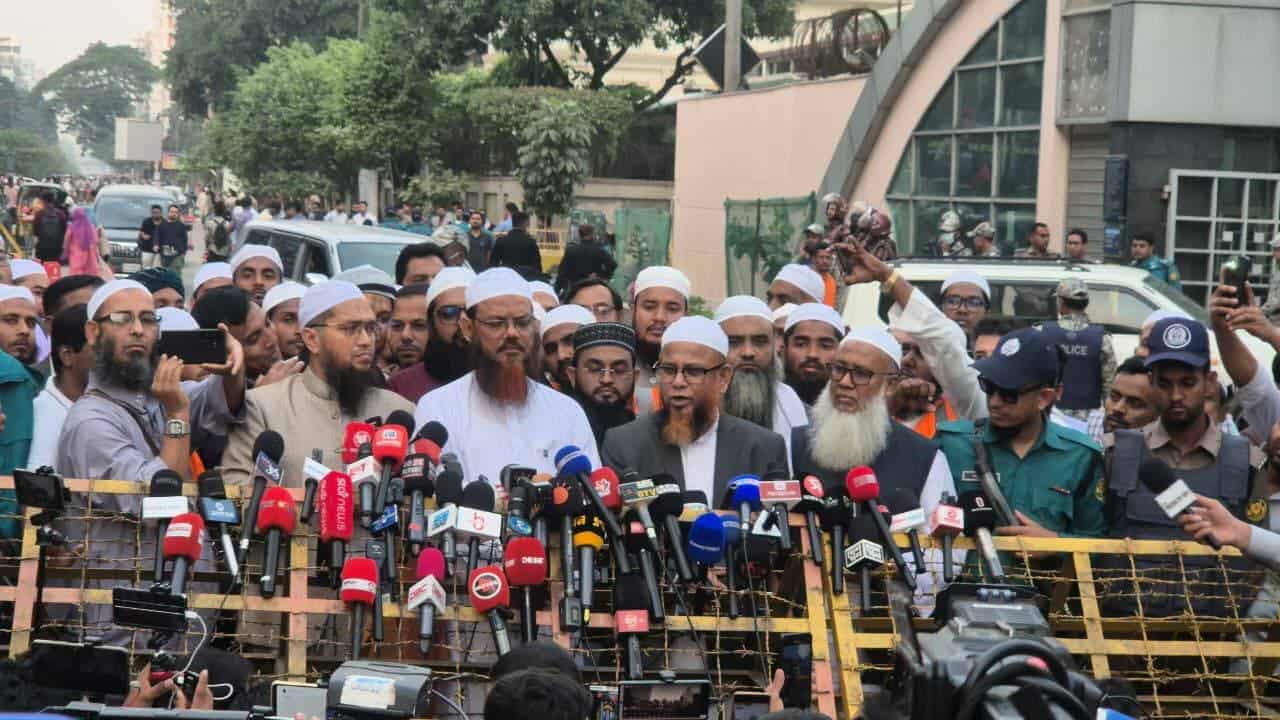 খালেদা জিয়ার খোঁজখবর নিতে এভারকেয়ারে ইসলামী আন্দোলন বাংলাদেশ