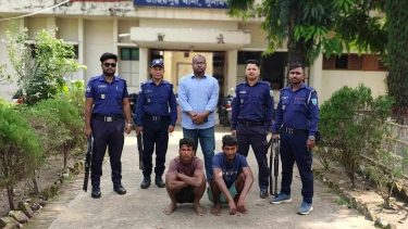 জাদুকাটা নদীতে অবৈধ বালু উত্তোলনবিরোধী মোবাইল কোর্ট অভিযান, ৪ জন দণ্ডিত।