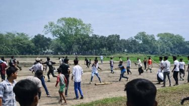 ঈশ্বরগঞ্জে জুয়া খেলাকে কেন্দ্র করে দুপক্ষের সংঘর্ষ