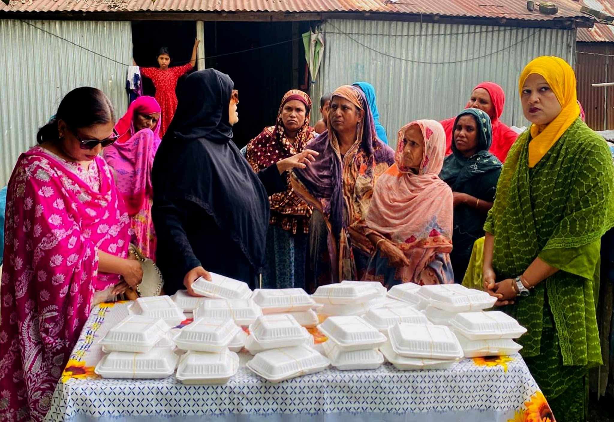 বঙ্গবন্ধুর শাহাদাৎ বার্ষিকী উপলক্ষে খাবার বিতরণ করায় যুব মহিলা লীগ নেত্রী গ্রেফতার