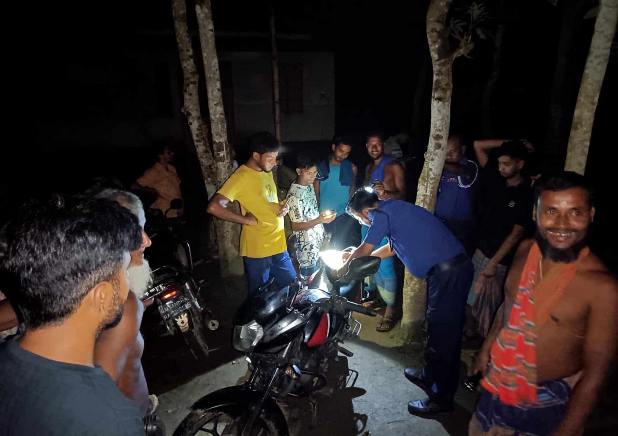 ঈশ্বরগঞ্জ থানা থেকে জব্দকৃত মোটরসাইকেল ছেড়ে দেয়ার অভিযোগ